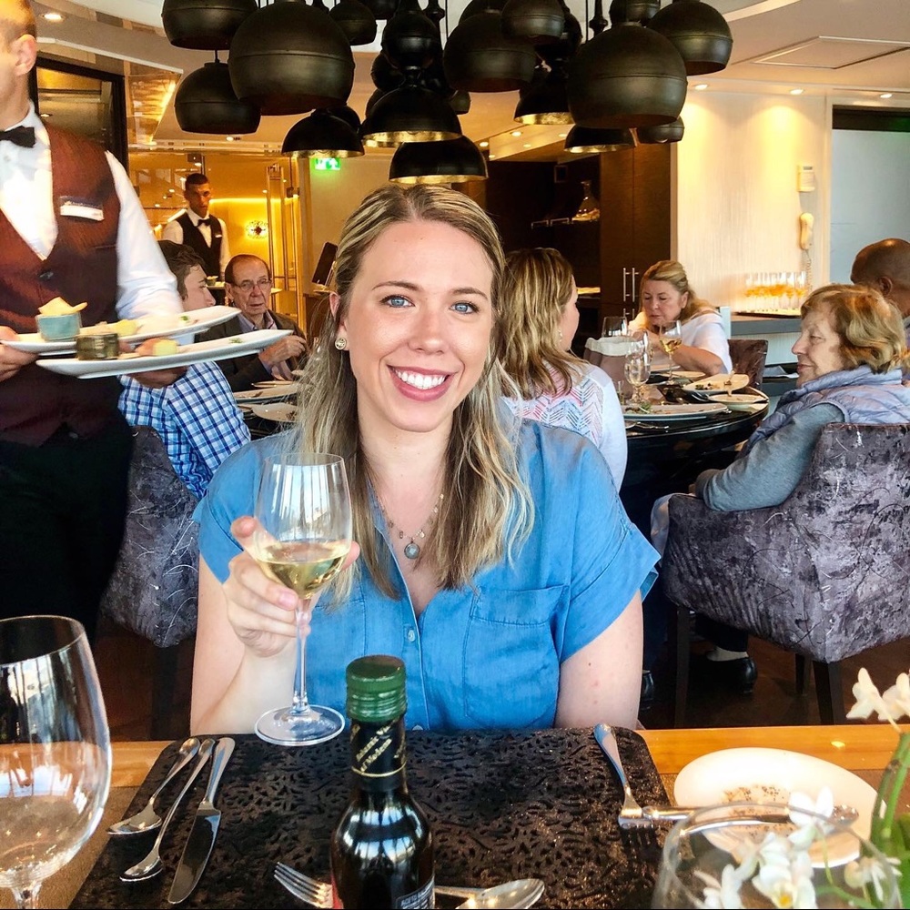 Meet your Posher, Jennifer